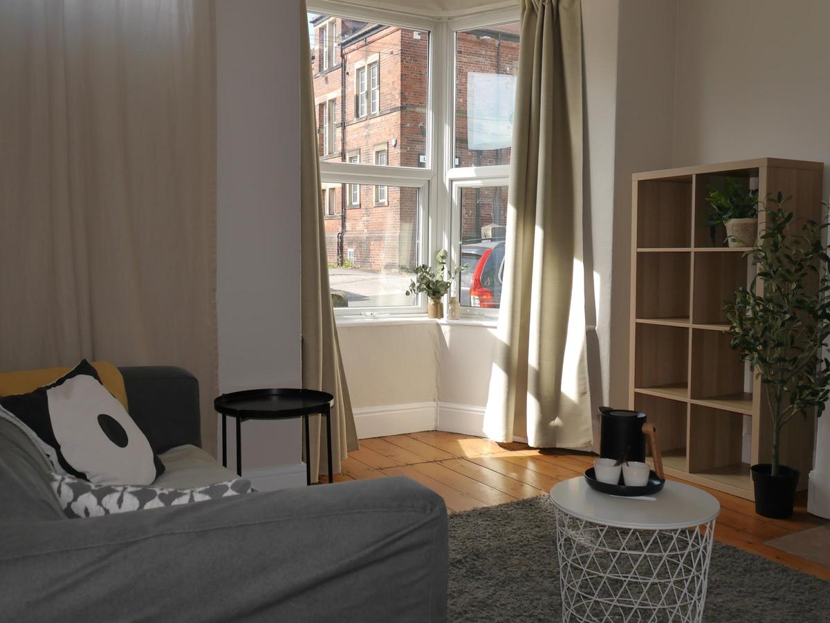 4 bedroom house for rent Lydgate Lane, Sheffield, S10 5FH UniHomes