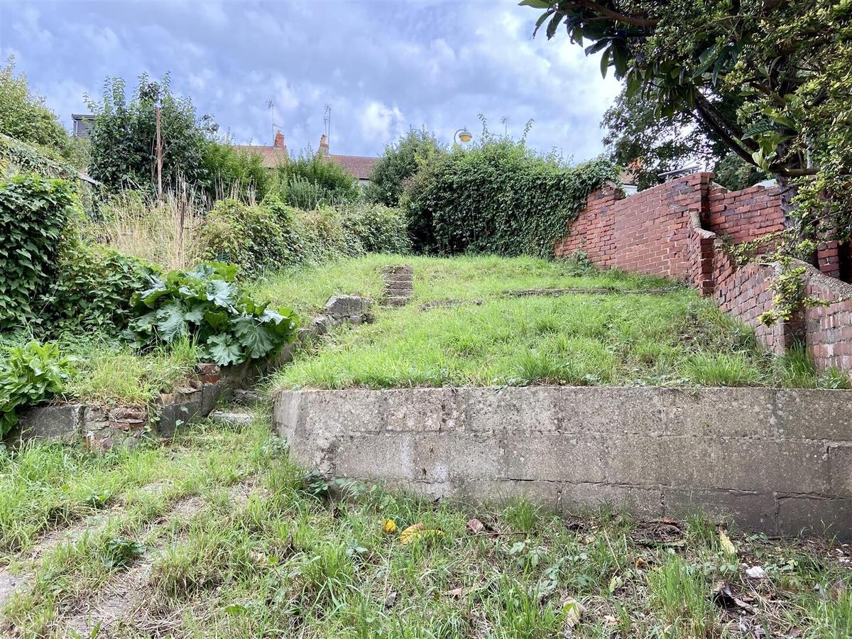 4 bedroom house for rent Coombe Road, Brighton, BN2 4EE UniHomes