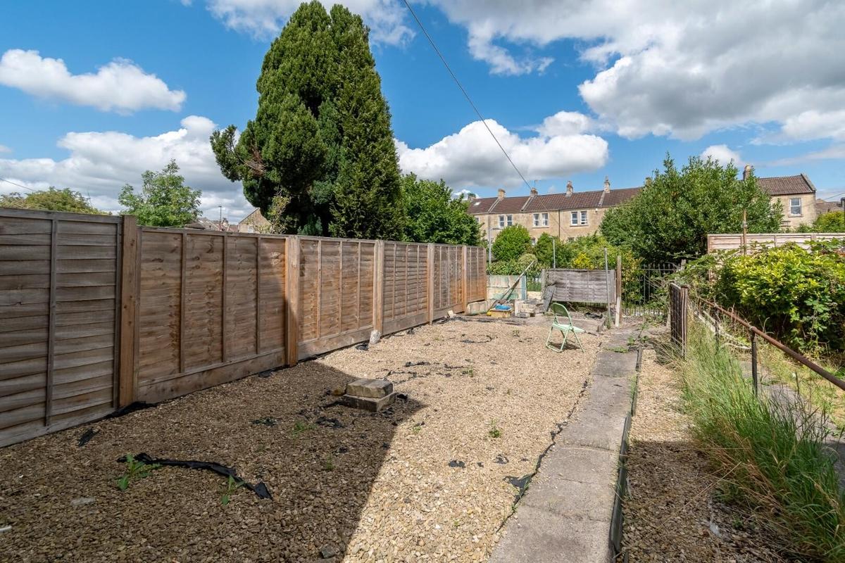 5 bedroom house for rent Triangle North, Bath, BA2 3JB UniHomes