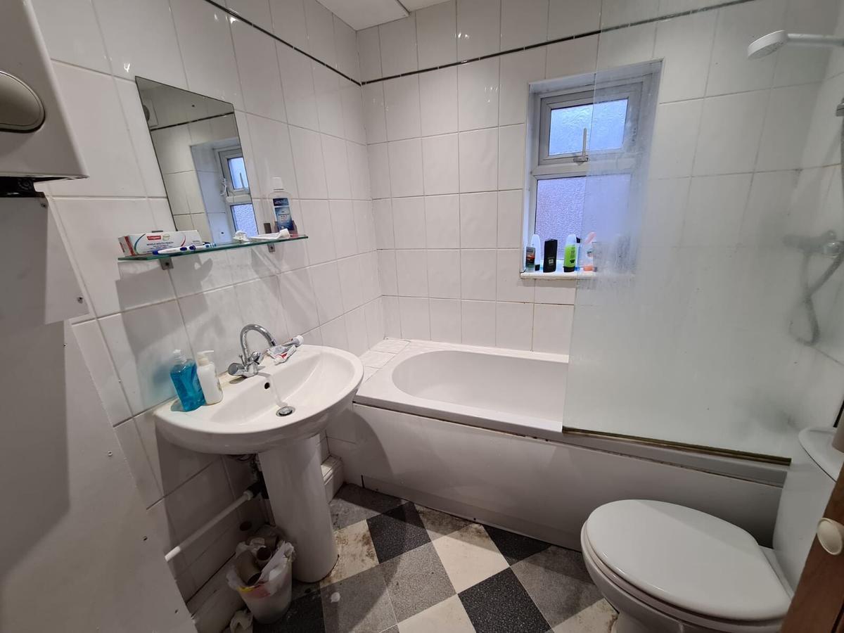 4 bedroom house for rent Carberry Place, Leeds, LS6 1QJ UniHomes