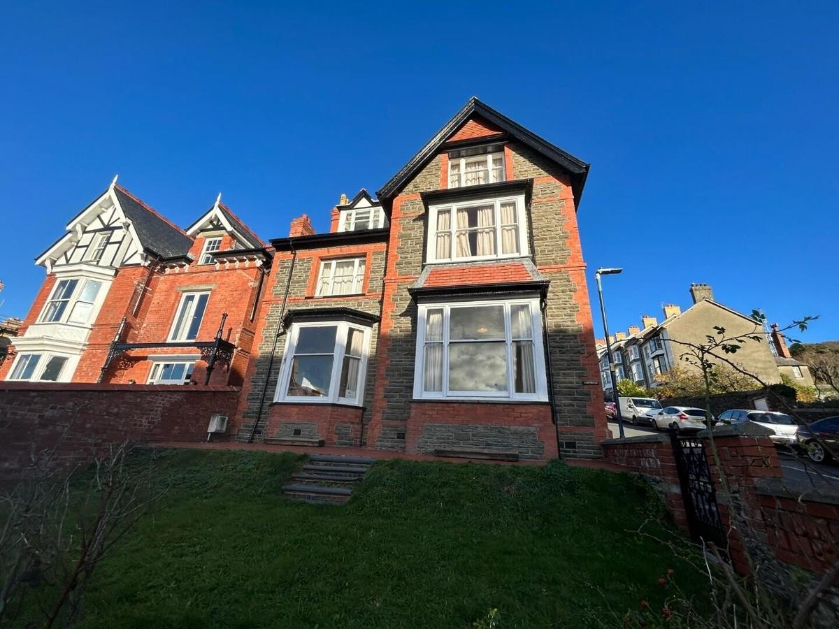 6 bedroom house for rent North Road, Aberystwyth, SY23 2EE UniHomes