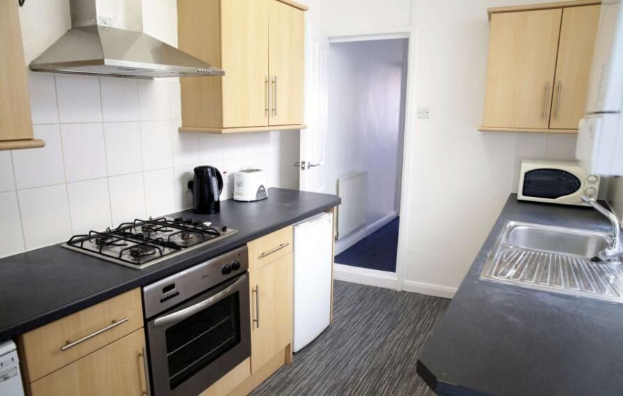 3 bedroom house for rent Cuthbert Road, Portsmouth, PO1 5PT UniHomes