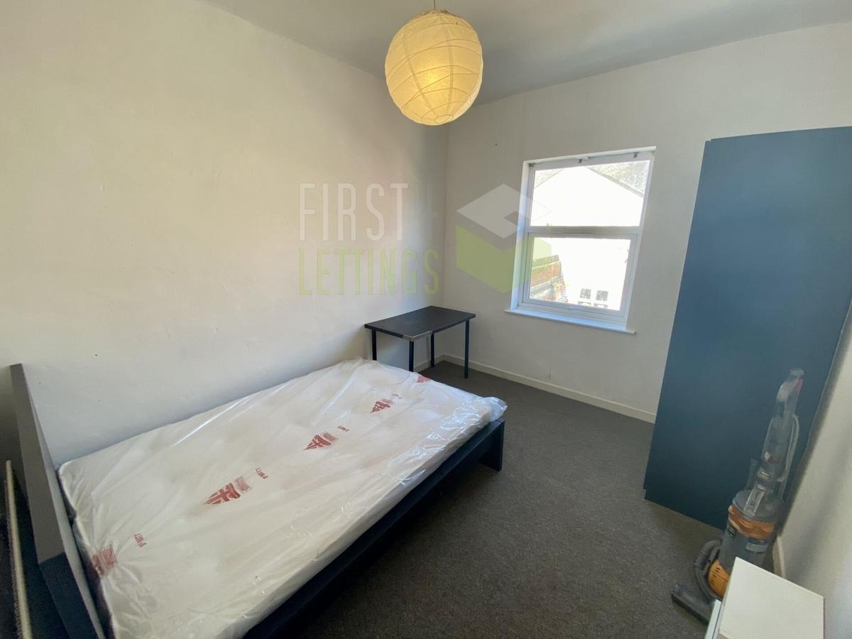 4 bedroom house for rent Avon Street, Leicester, LE2 1BD UniHomes