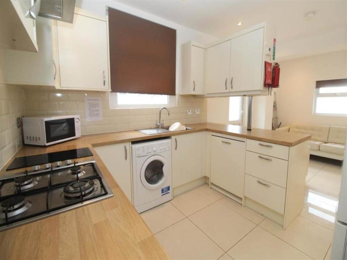 6 bedroom house for rent North Road, Cardiff, CF14 3BJ UniHomes