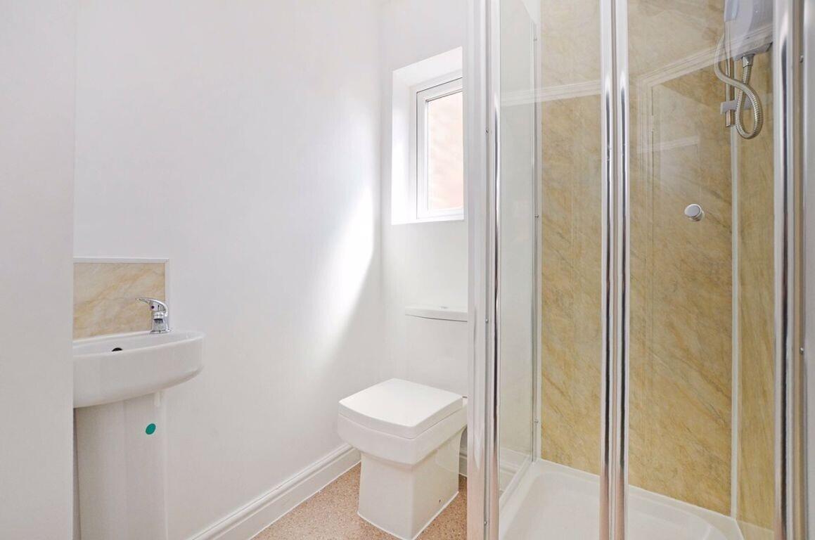5 bedroom house for rent Lancing Road Sheffield, S2 4ET UniHomes