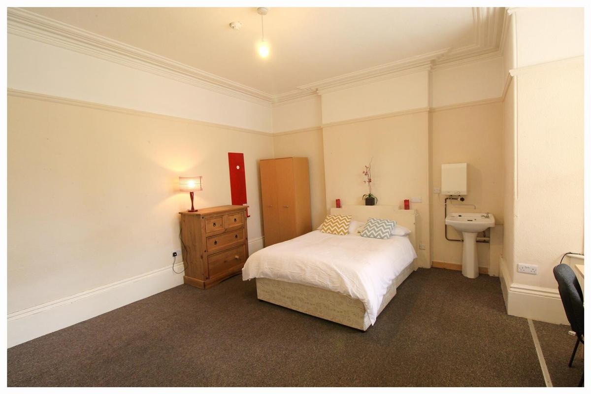 7 bedroom house for rent Beech Hill Road, Sheffield, S10 2SB UniHomes