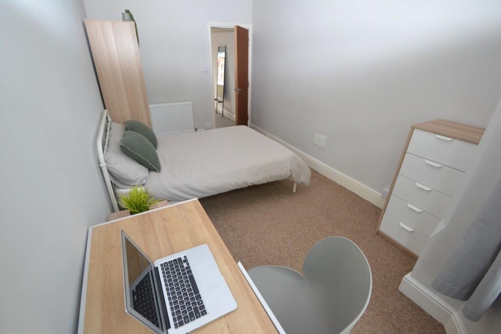 2 bedroom apartment for rent Musters Road, Flat 2, Nottingham, NG2 7AA