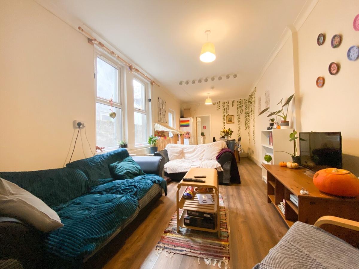 5 bedroom house on Donald Street, Roath, Cardiff
