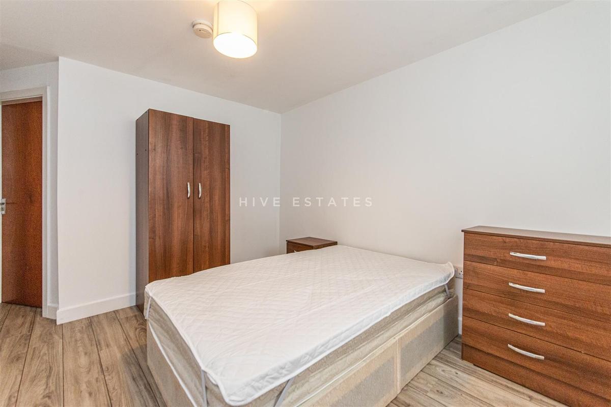 4 bedroom apartment for rent Simpson Terrace, Newcastle, NE2 1XB UniHomes