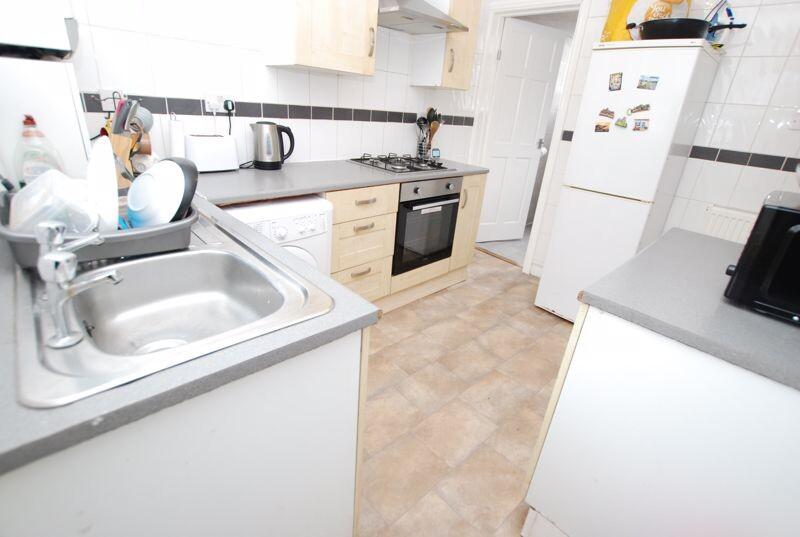 3 bedroom apartment for rent Sackville Road, Newcastle, NE6 5SY UniHomes