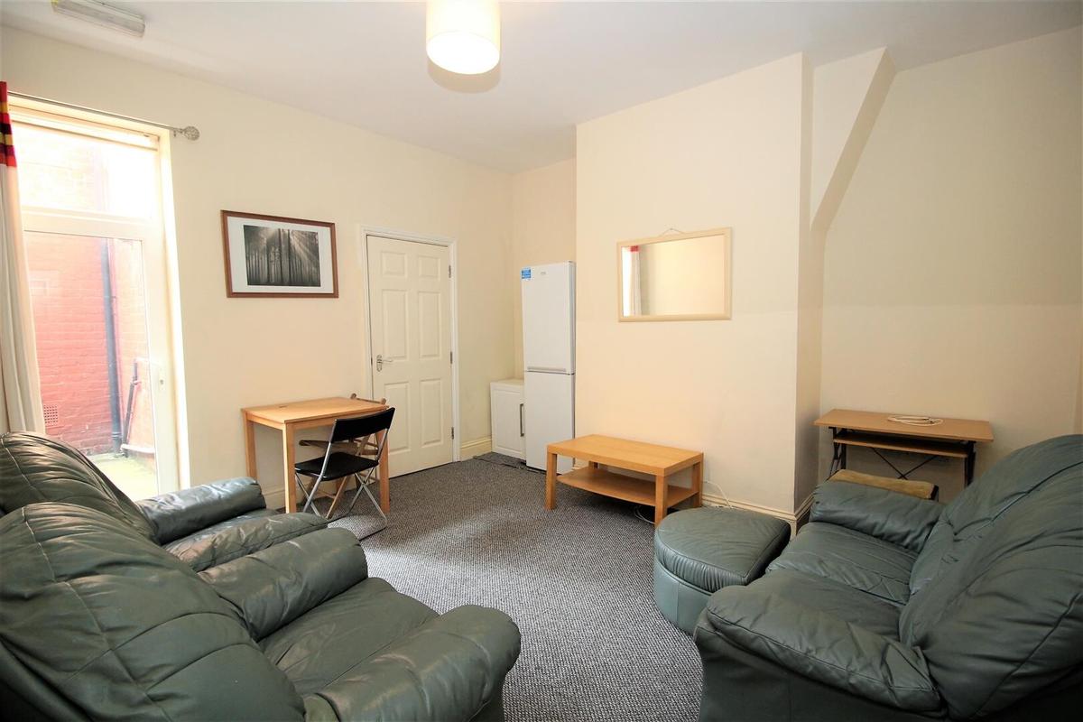 3 bedroom apartment for rent Tavistock Road, Newcastle, NE2 3HY UniHomes