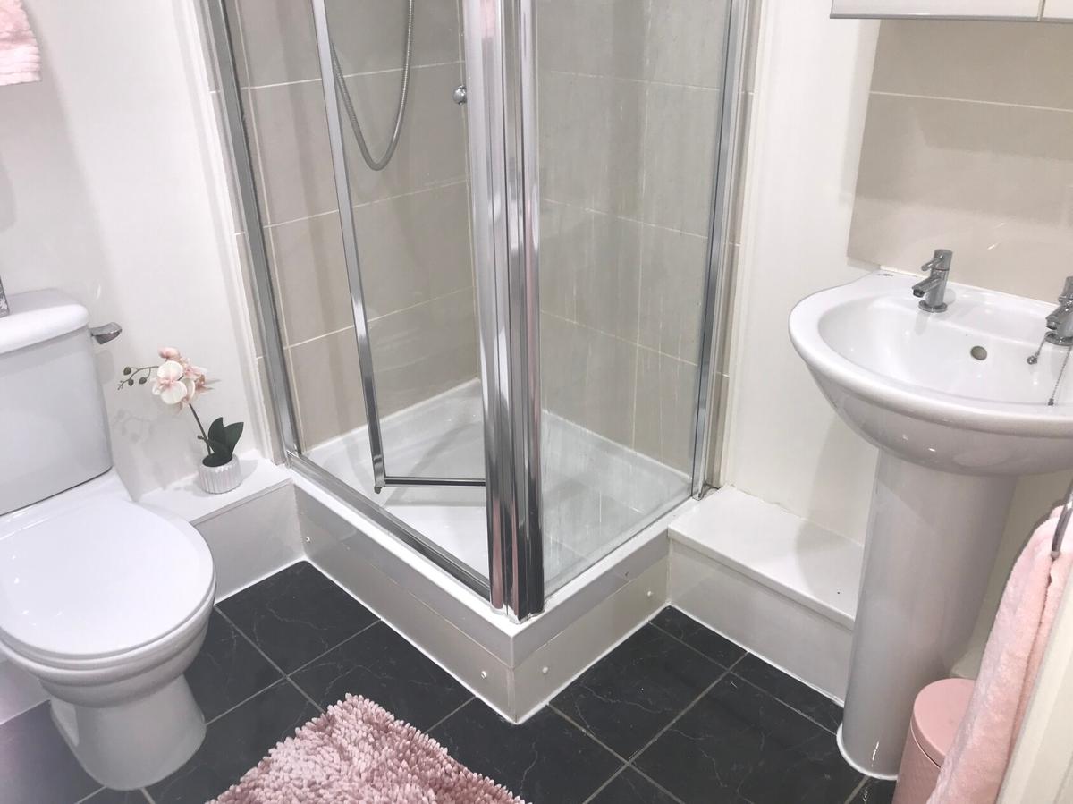 2 bedroom apartment for rent Carisbrooke Road, Leeds, LS16 5RX UniHomes