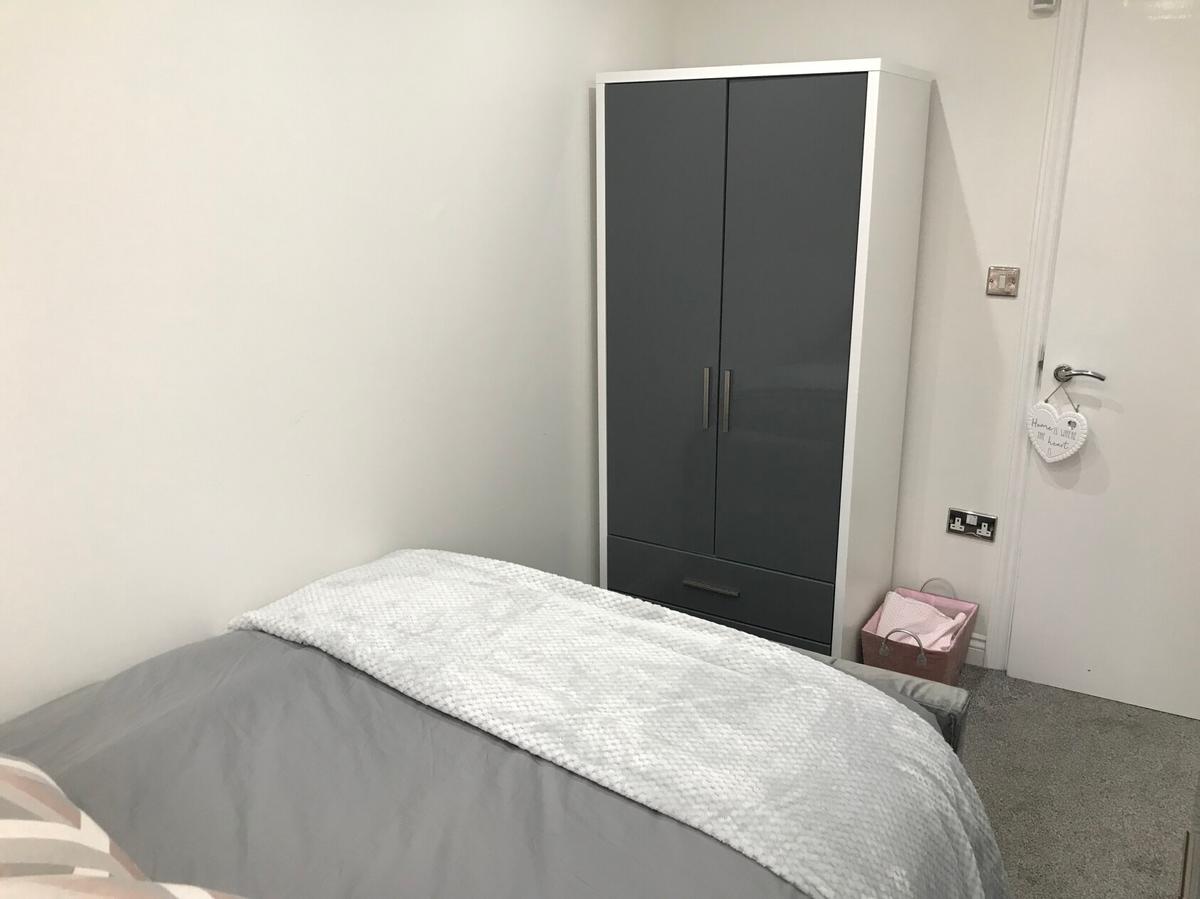 2 bedroom apartment for rent Carisbrooke Road, Leeds, LS16 5RX UniHomes