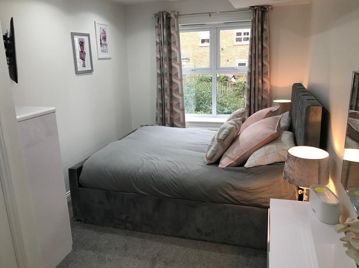 2 bedroom apartment for rent Carisbrooke Road, Leeds, LS16 5RX UniHomes