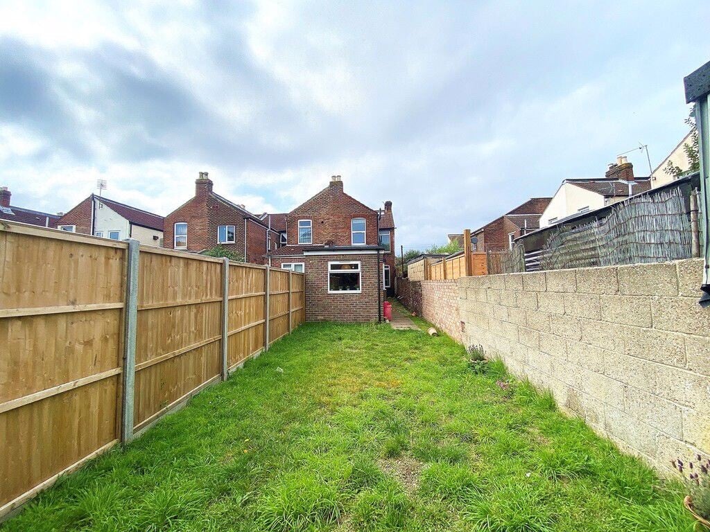 6 bedroom house for rent Tottenham Road, Portsmouth, PO1 1QL UniHomes