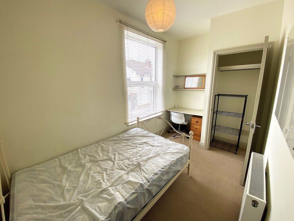 6 bedroom house for rent Tottenham Road, Portsmouth, PO1 1QL UniHomes