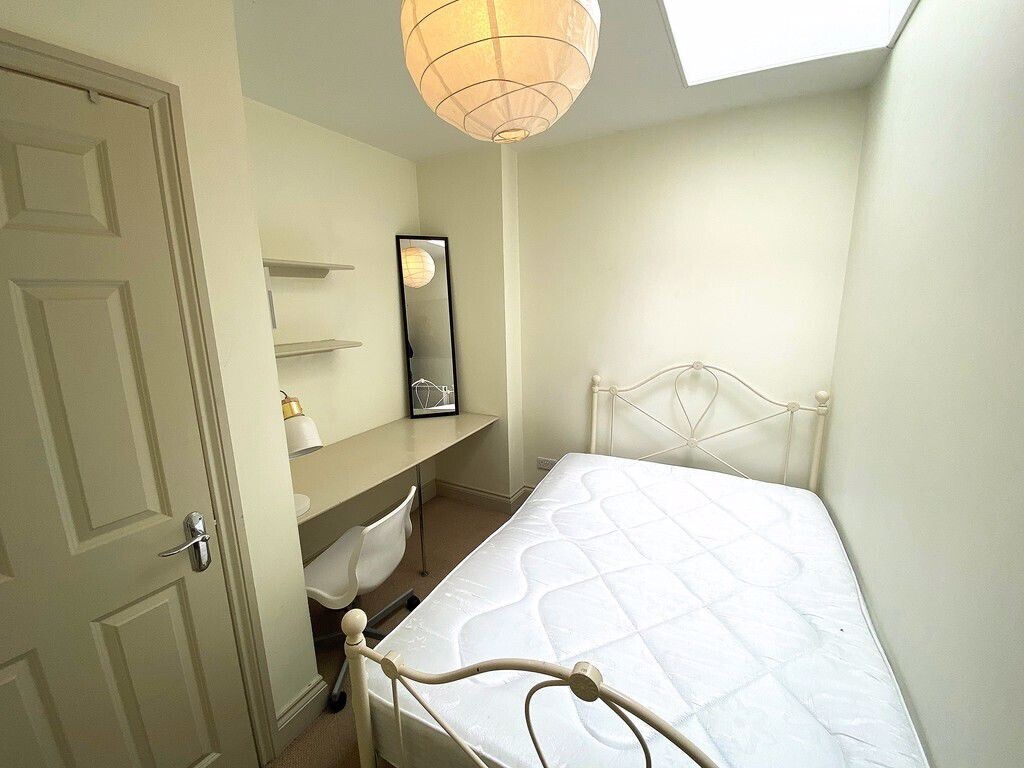 6 bedroom house for rent Tottenham Road, Portsmouth, PO1 1QL UniHomes