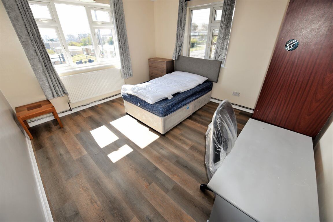 2 bedroom house for rent Queenswood Drive, Leeds, LS6 3LG UniHomes