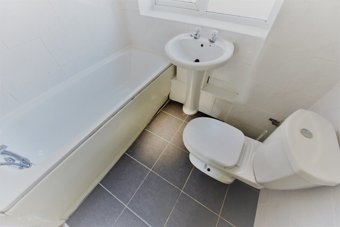 2 bedroom house for rent Queenswood Drive, Leeds, LS6 3LG UniHomes