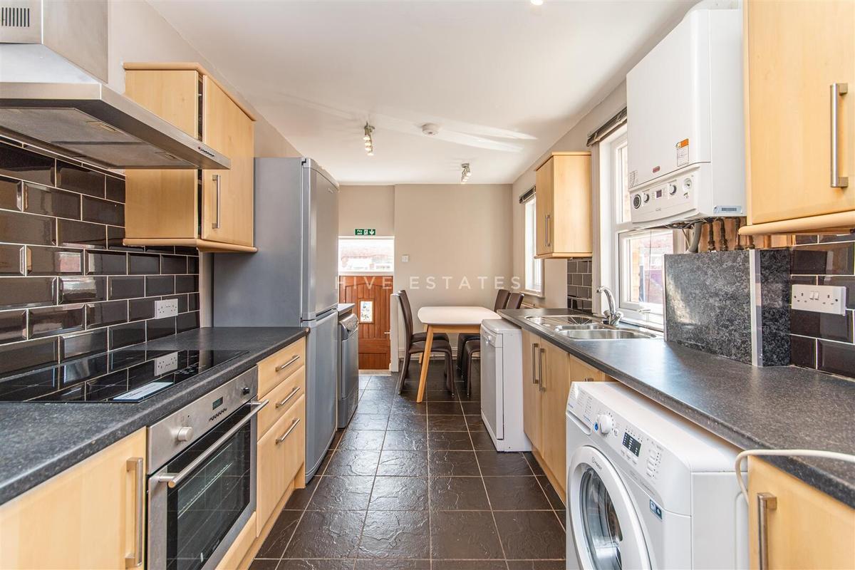 6 bedroom apartment for rent Oakland Road, Newcastle, NE2 3DR UniHomes