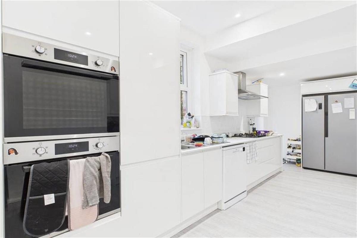 8 bedroom house on Manor House Road, Jesmond, Newcastle