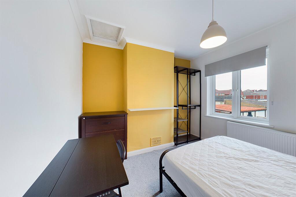 6 bedroom house for rent Cambridge Road, Southampton, SO14 6US UniHomes