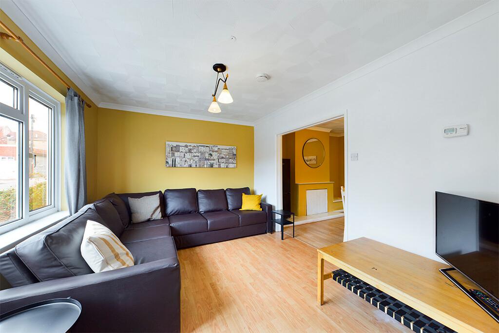 6 bedroom house for rent Cambridge Road, Southampton, SO14 6US UniHomes