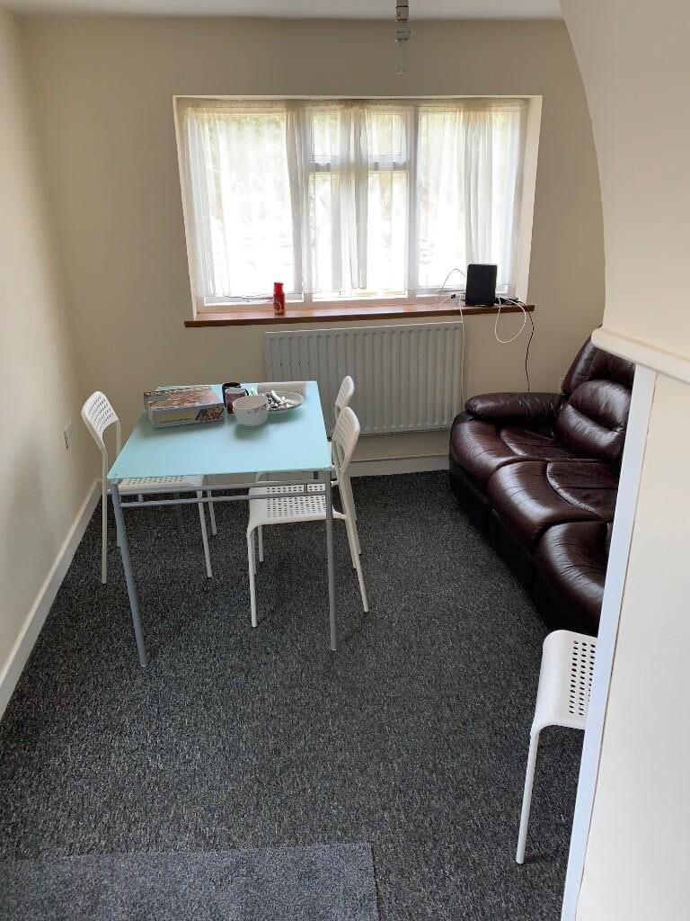 5 bedroom house for rent Wathen Road, Leamington Spa, CV32 5UY UniHomes