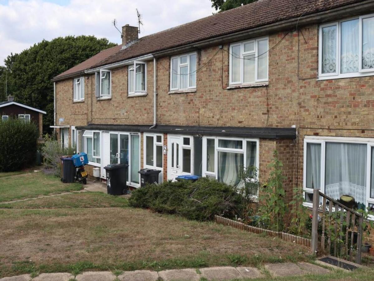 4 bedroom house for rent Hillcrest, Hertfordshire, AL10 8HG UniHomes