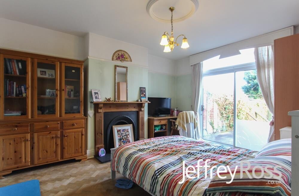 5 bedroom house for rent Windermere Avenue, Cardiff, CF23 5PQ UniHomes