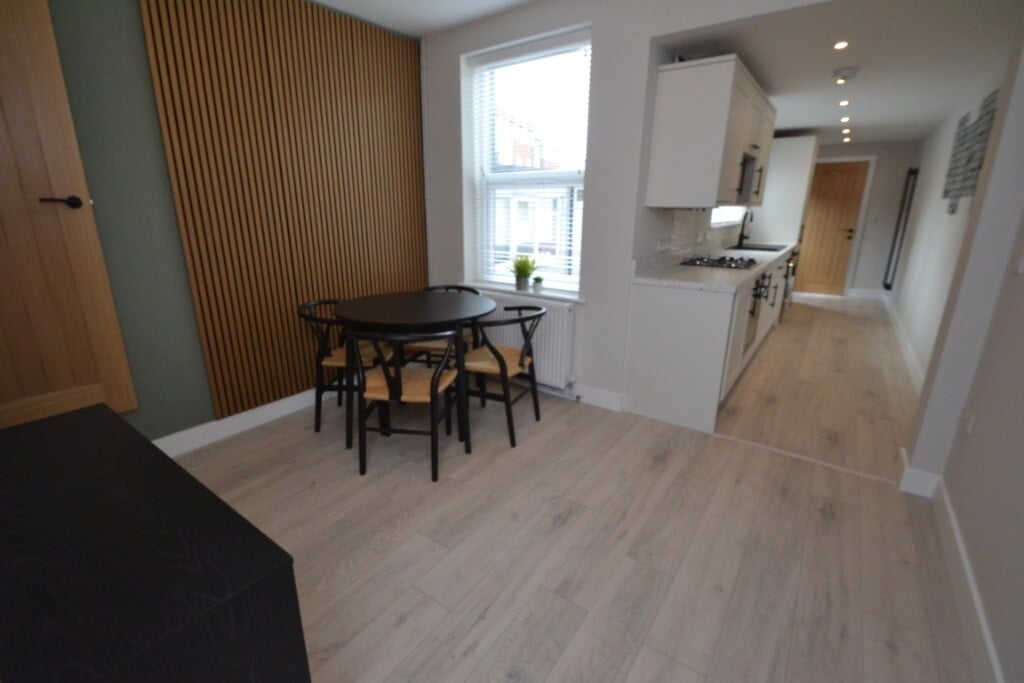 2 bedroom house for rent Brixton Road, Nottingham, NG7 3FG UniHomes