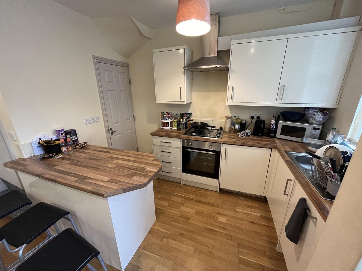 3 bedroom house for rent Talbot Mount, Leeds, LS4 2PF UniHomes