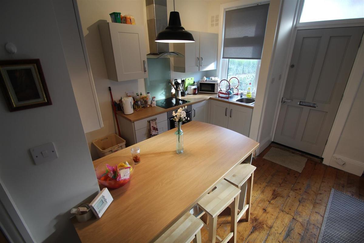 3 bedroom house on Stanmore View, Burley, Leeds
