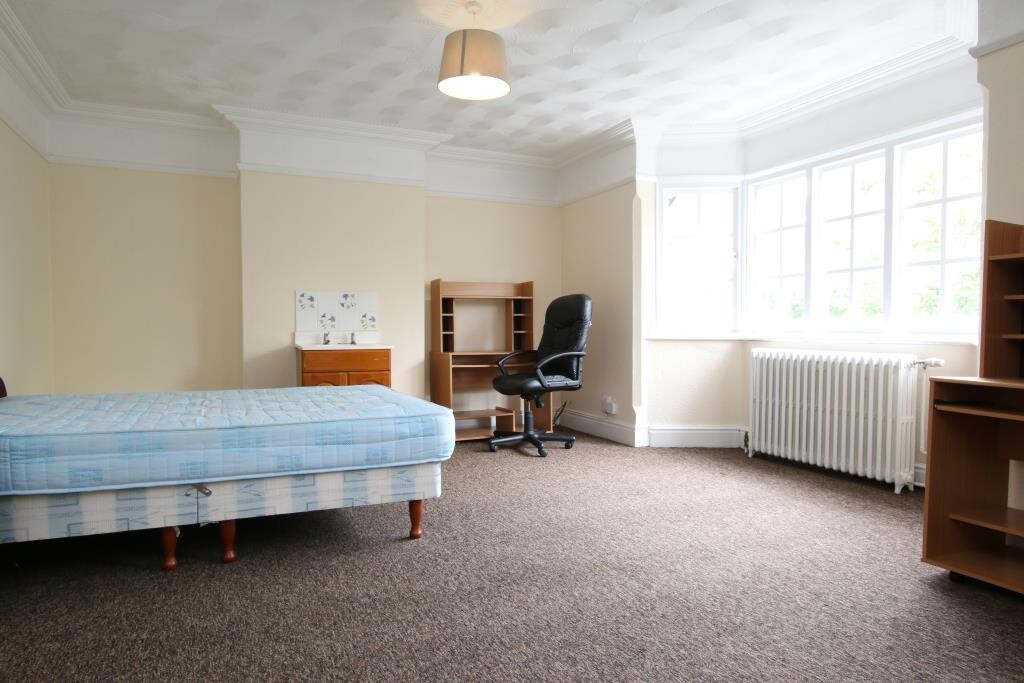 4 bedroom house for rent Clarendon Park, Leicester, LE2 1TE UniHomes