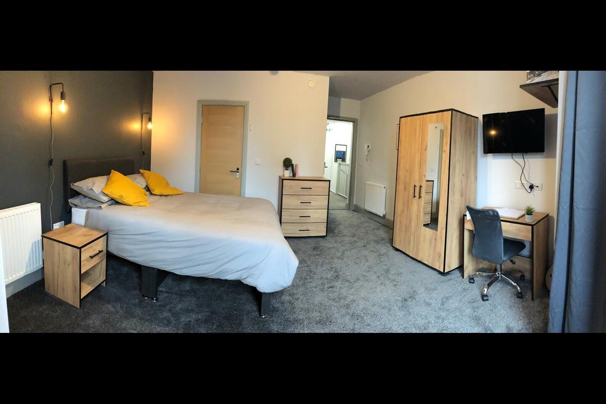 1 bedroom house for rent Winton Square, StokeonTrent, ST4 2AD UniHomes