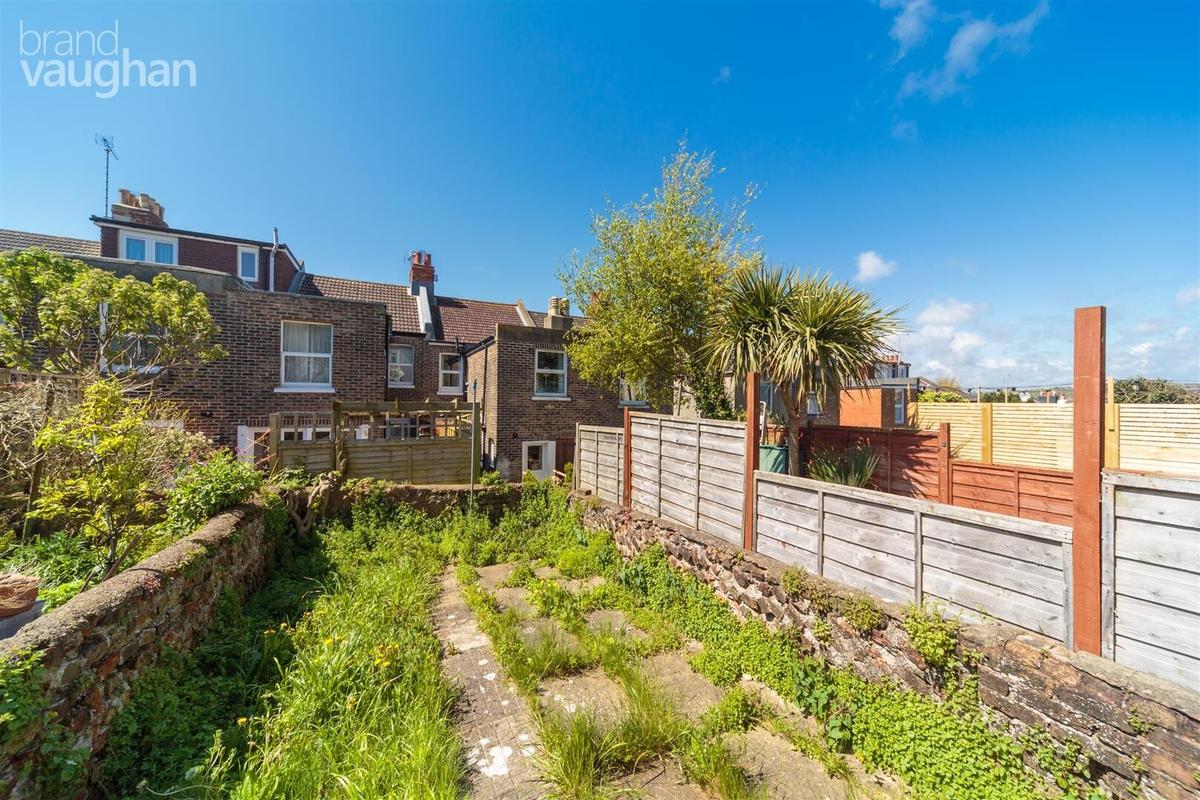 3 bedroom house for rent Totland Road, Brighton, BN2 3EP UniHomes