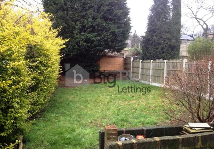 9 bedroom house for rent Cliff Road, Hyde Park, Leeds, LS6 2ET UniHomes