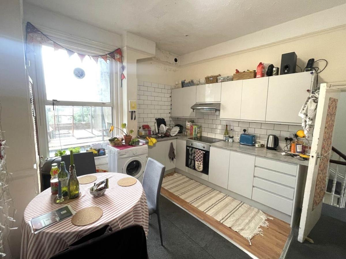 4 bedroom apartment for rent Church Road, Brighton, BN3 2DL UniHomes