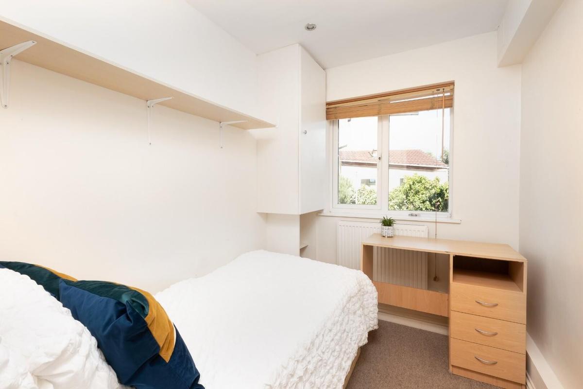 5 bedroom house for rent Ringwood Road, Bath, BA2 3JJ UniHomes