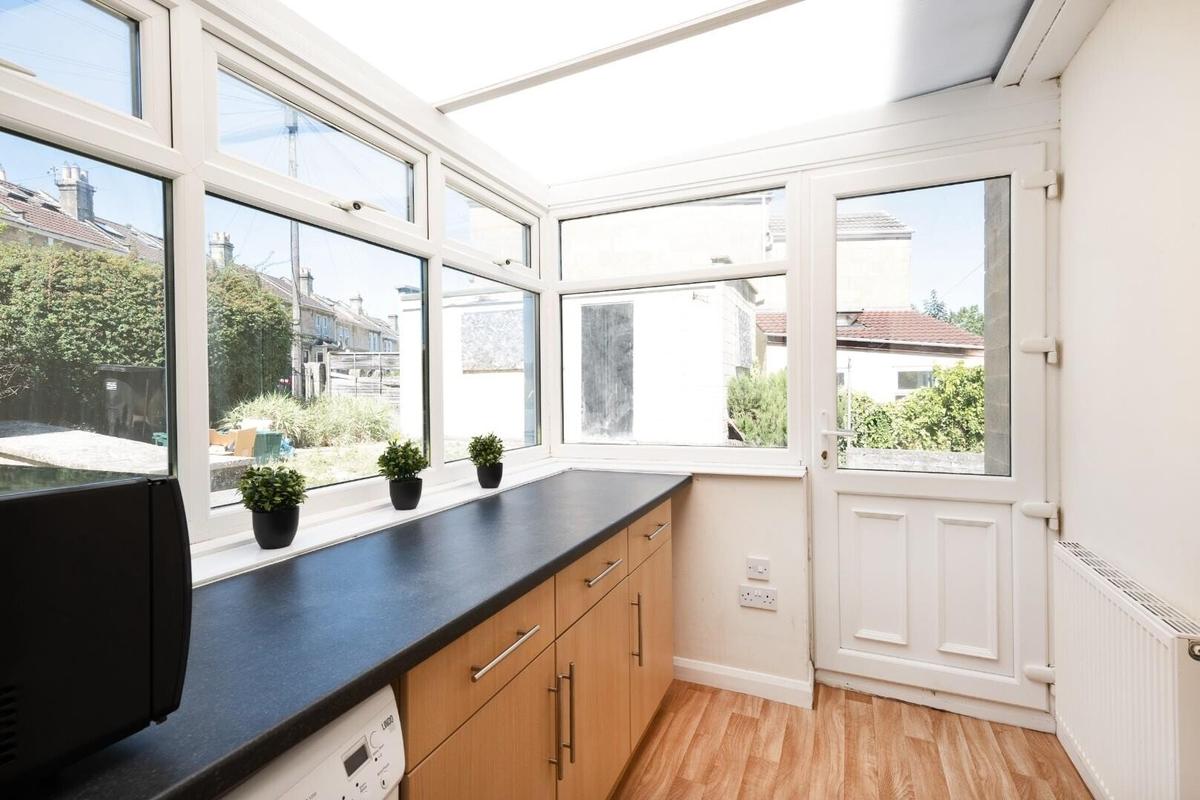 5 bedroom house for rent Ringwood Road, Bath, BA2 3JJ UniHomes