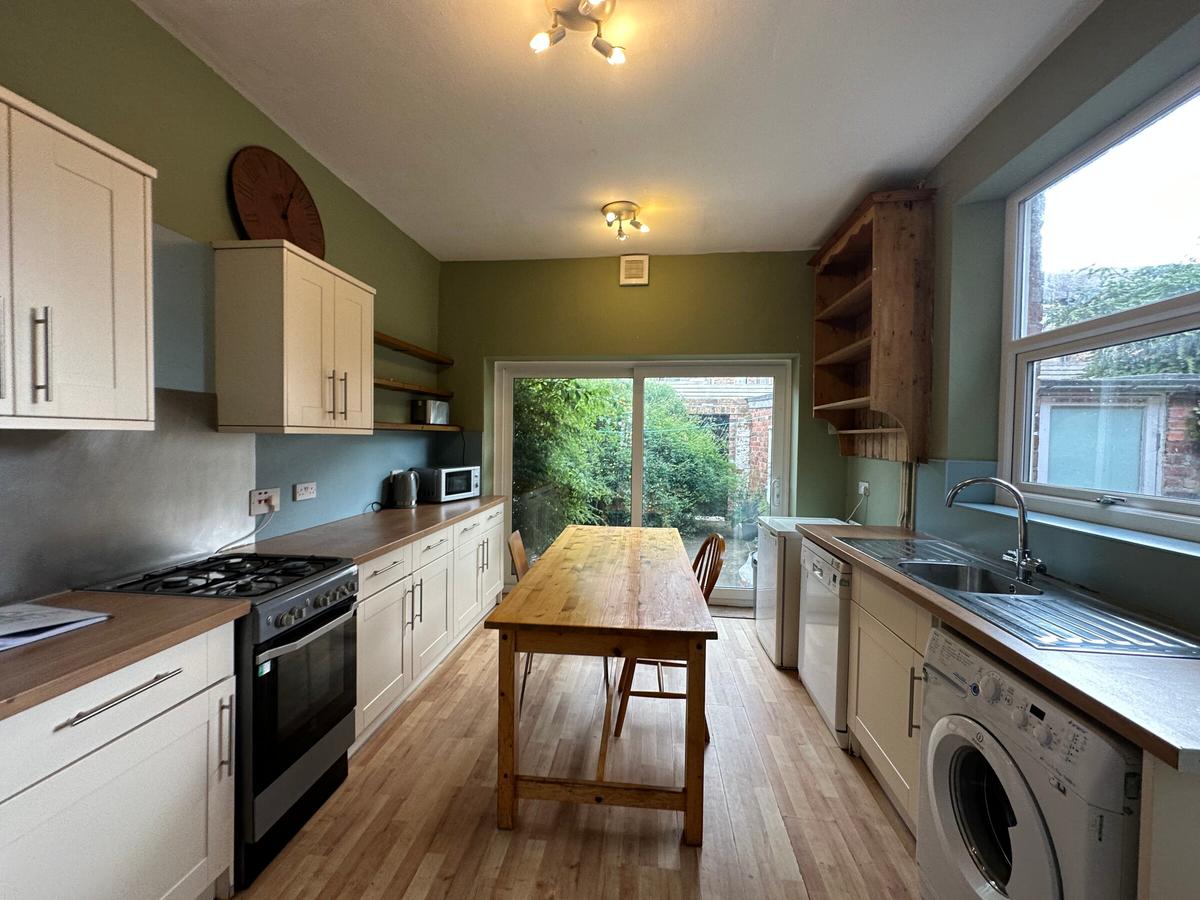 5 bedroom house for rent Larkspur Terrace, Newcastle, NE2 2DU UniHomes