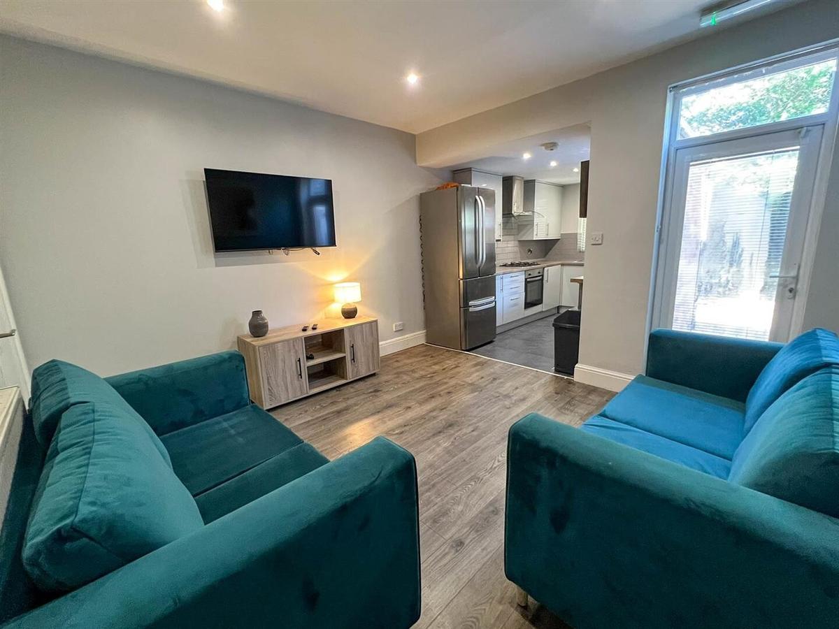 5 bedroom house on Langdon Street, Sharrow, Sheffield