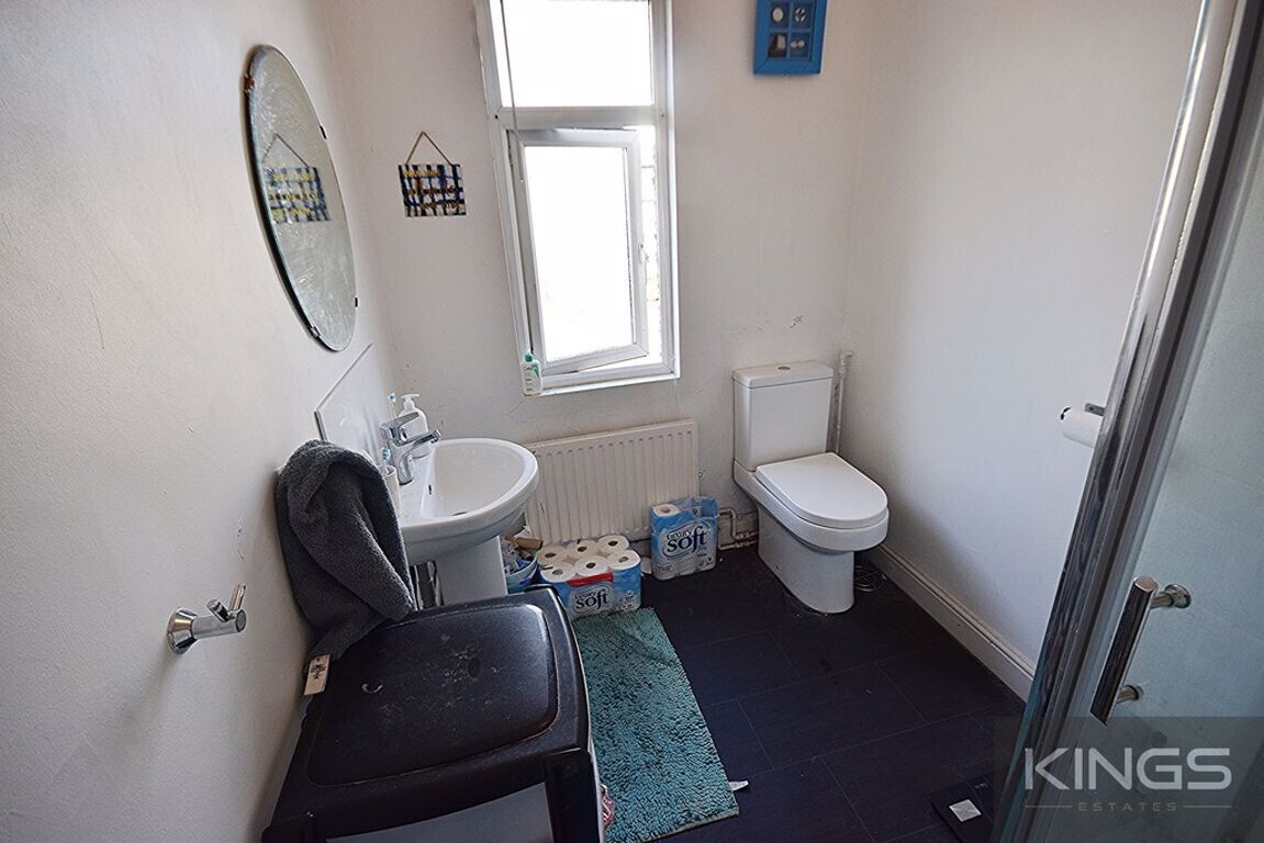 4 bedroom house for rent Weston Road, Surrey, GU2 8AS UniHomes