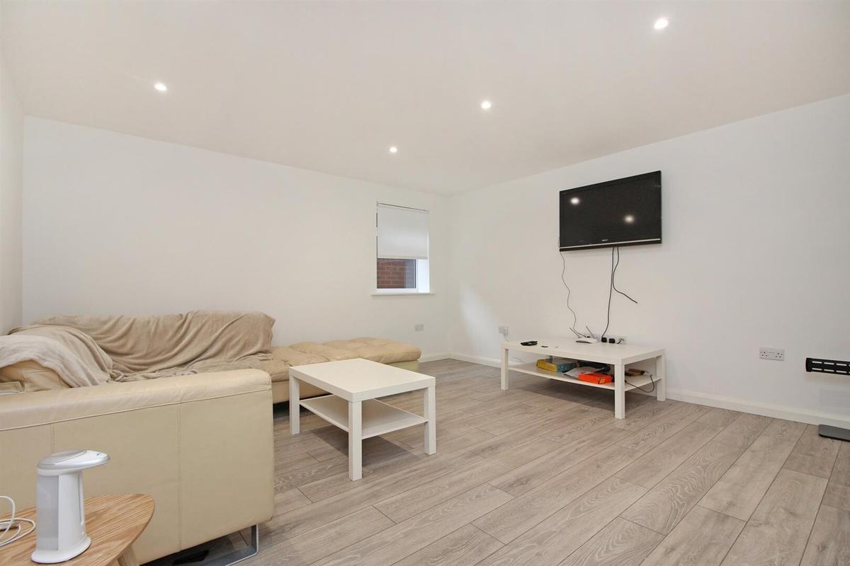 6 bedroom house for rent Mill Lane, Canterbury, CT2 8NE UniHomes