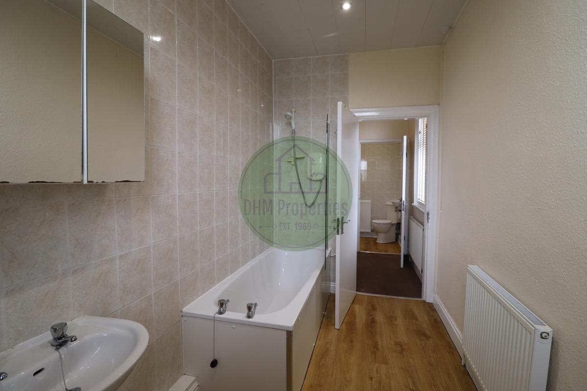 5 bedroom house for rent Knowle Road, Leeds, LS4 2PJ UniHomes