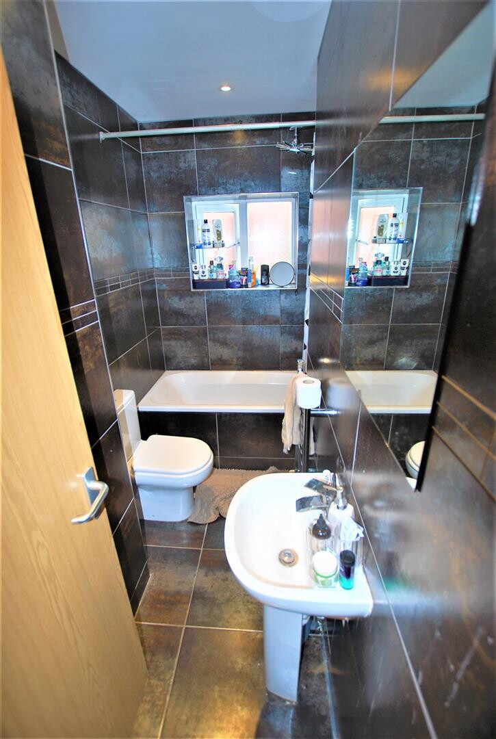 6 bedroom house for rent Ashdell Road, Sheffield, S10 3DA UniHomes