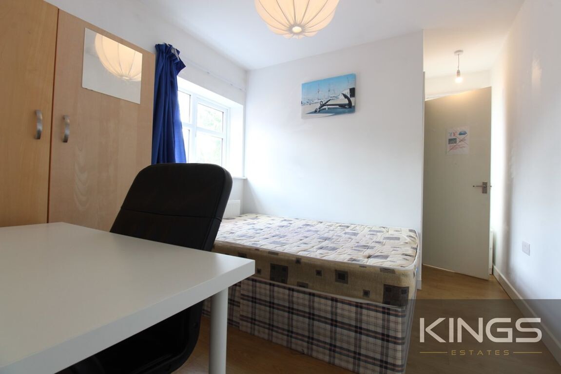 6 bedroom house for rent Burgess Road, Southampton, SO16 3BJ UniHomes