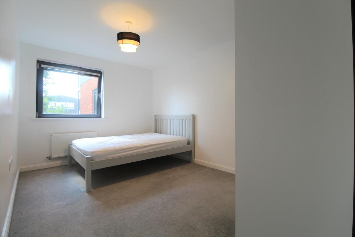 2 bedroom apartment for rent Walnut Tree Close, Surrey, GU1 4LG UniHomes