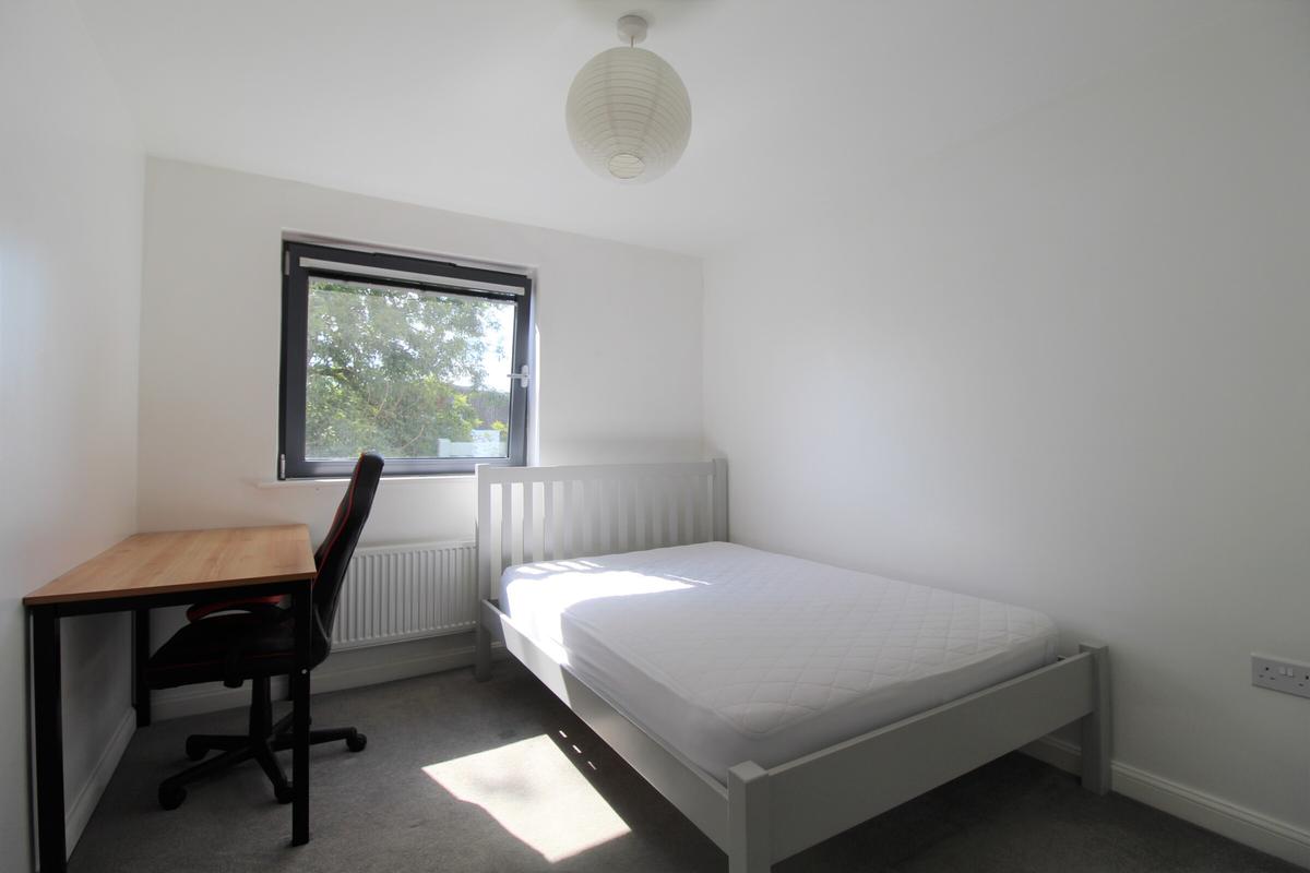 2 bedroom apartment for rent Walnut Tree Close, Surrey, GU1 4LG UniHomes