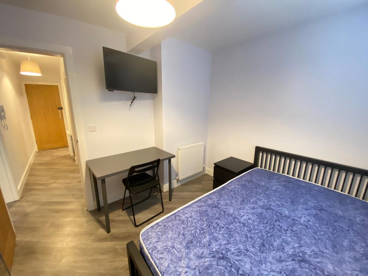 3 bedroom apartment for rent Eton Road, Nottingham, NG2 7AR UniHomes